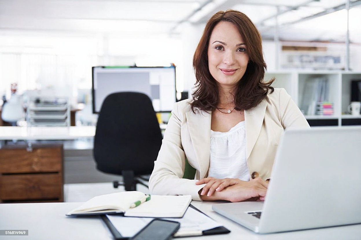 Magyar ügyvéd és jogász online segítséget nyújt ügyvéd, jogász, jogi, szerződés, végrendelet, felmondás, büntetés, garancia, öröklés, válás, gyermek, láthatás, előleg, bírság, vállalkozó, gyerektartás, munkajog, közös megegyeztés